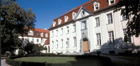 Svenska Universitet